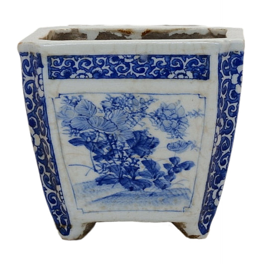 Japanese Octagonal Pot – Floral Motif